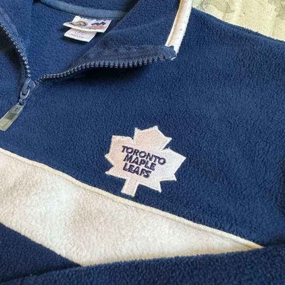 Toronto Maple Leafs Polar Fleece - Picture 4 of 7